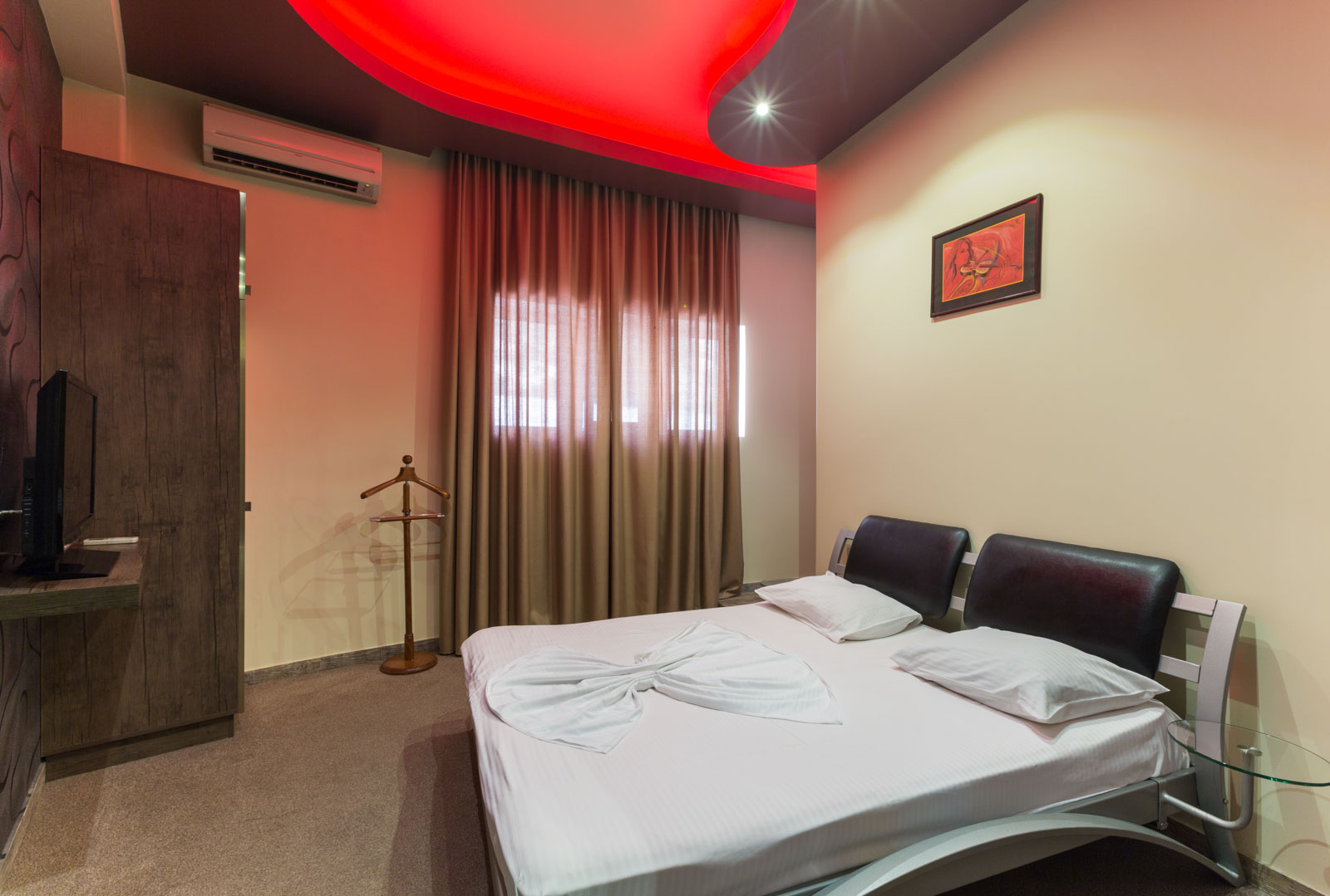 առանձնասրահ վարձով