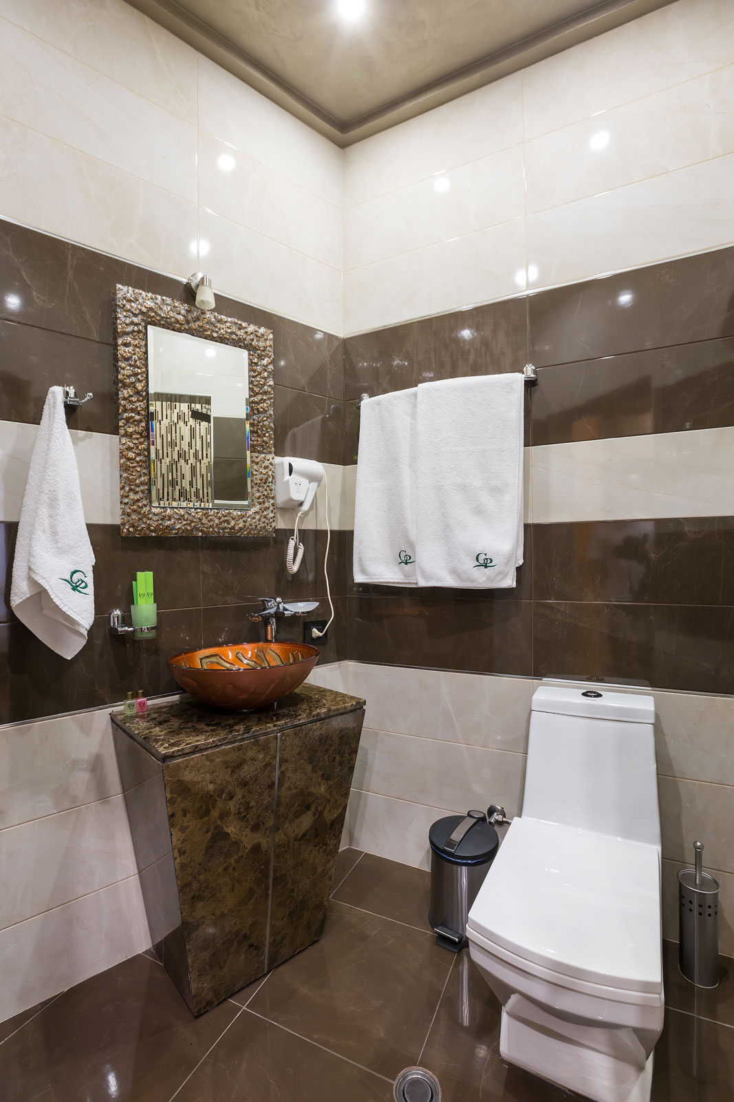 Հյուրանոցի լոգարան